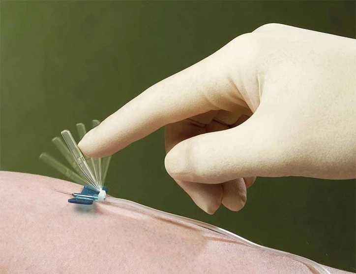 Microperfuseur sécurisé SURFLO® SURSHIELD®
