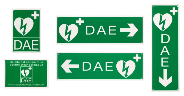 Panneaux de signalisation pour défibrillateur