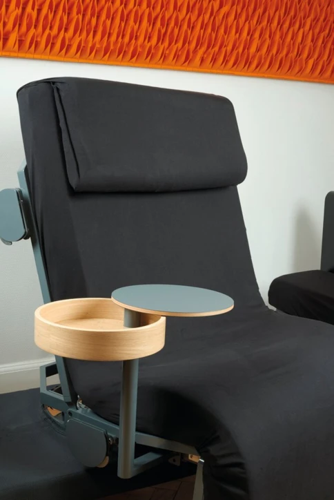 Table de chevet en chêne ROTOBED®