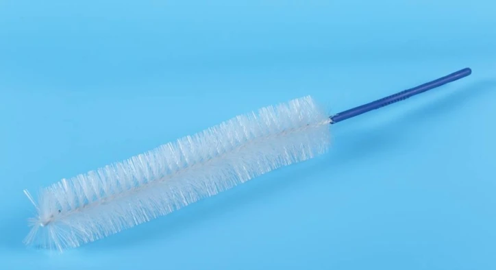 Brosse pour urinal
