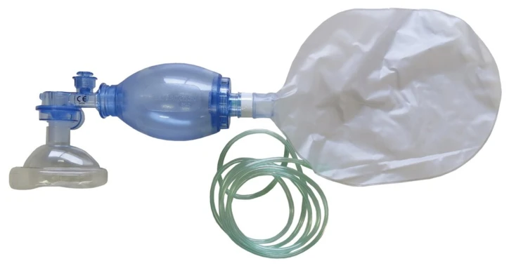 Insufflateur manuel à usage unique