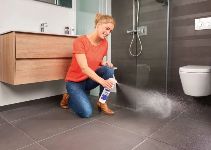 Spray antidérapant pour carrelage SECUCARE