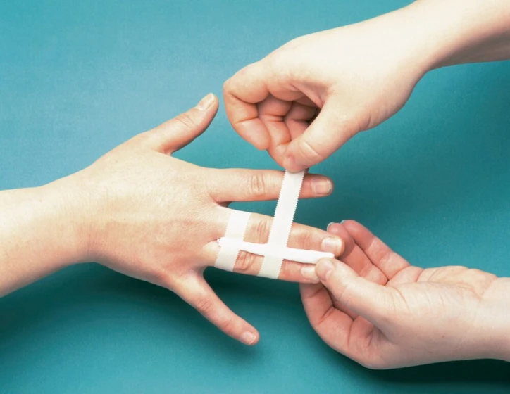 Sparadrap tissé blanc 3M™ DURAPORE™(21)