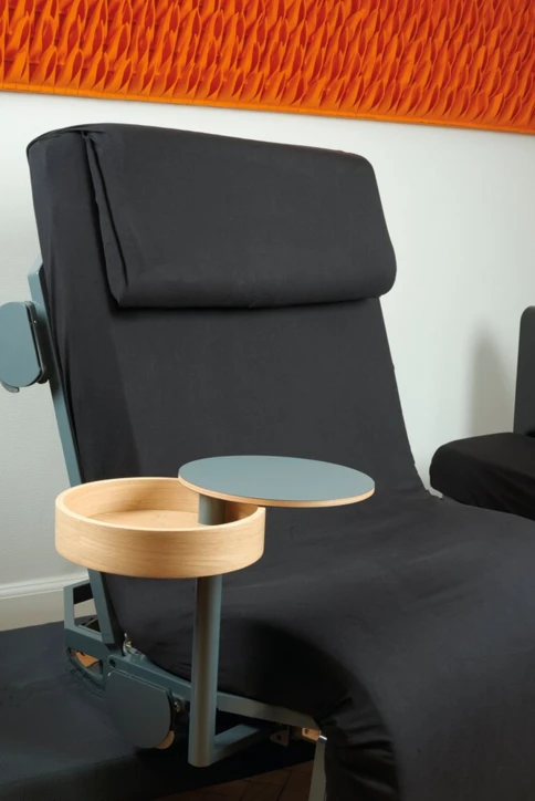 Table de chevet en chêne ROTOBED®