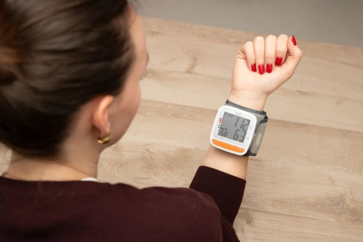 Tensiomètre poignet JOLETI