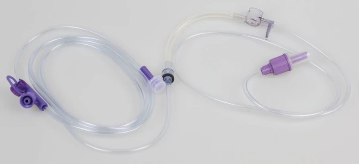 Tubulure universelle pour pompe de nutrition