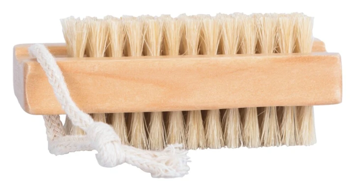 Brosse à ongle en bois
