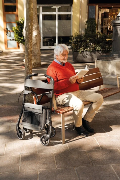 Rollator à 4 roues W04