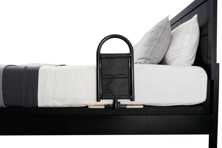 Poignée de lit canne