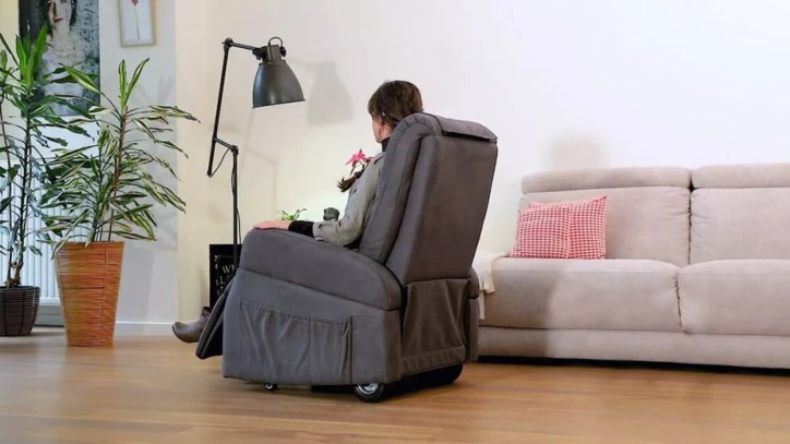 Fauteuil releveur roulant NARVIK