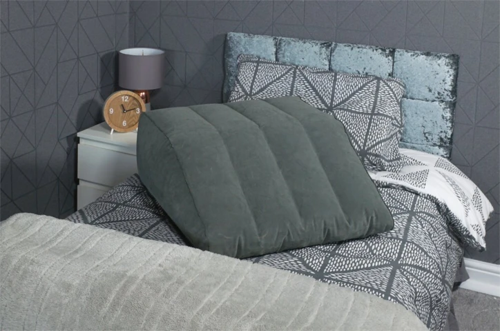 Coussin relève-jambes gonflable