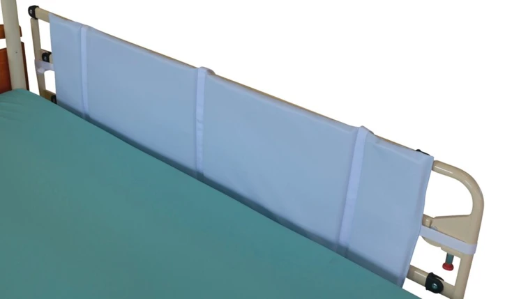 Protection en mousse pour barrière de lit