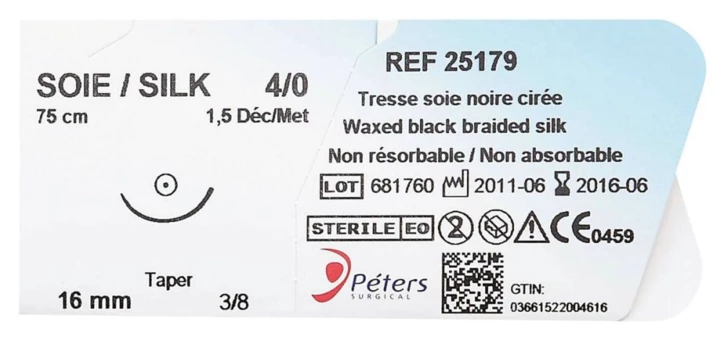Suture soie noire