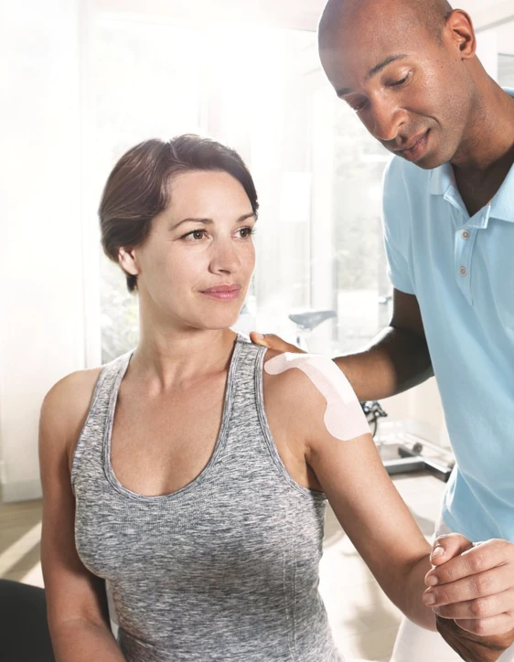 Bande adhésive non-tissée multi-extensible HYPAFIX®